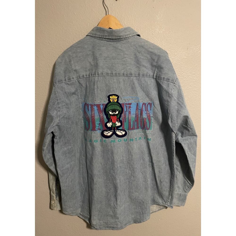 Vintage Mens Button Up Top XL Denim Six Flags Magic Mountain Marvin Martian 1992